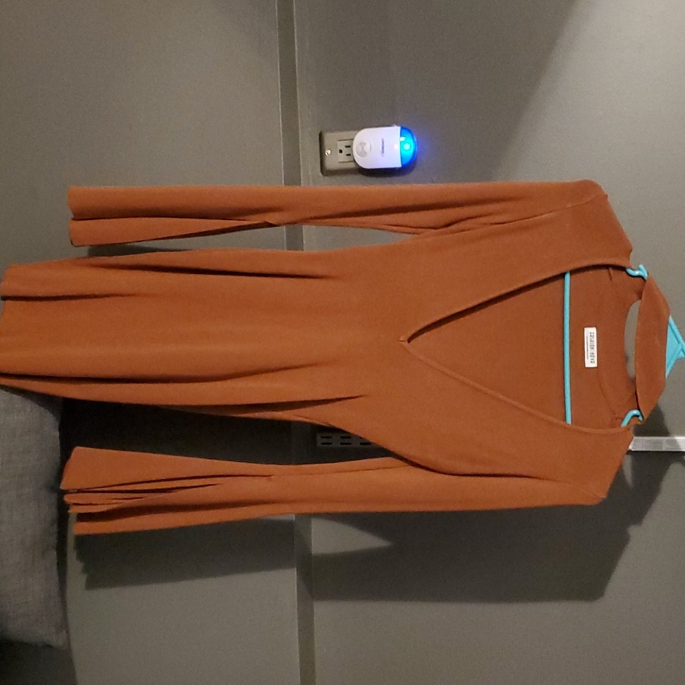 Women's clothing